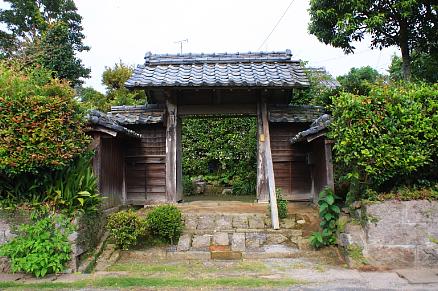 yoshitoshi-003s.JPG